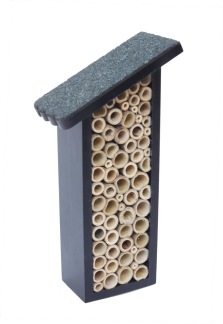 Insektshus för bin & humlor - Insektshus för bin & humlor- mått(h=25 cm, b=8,5 cm, d=6 cm)