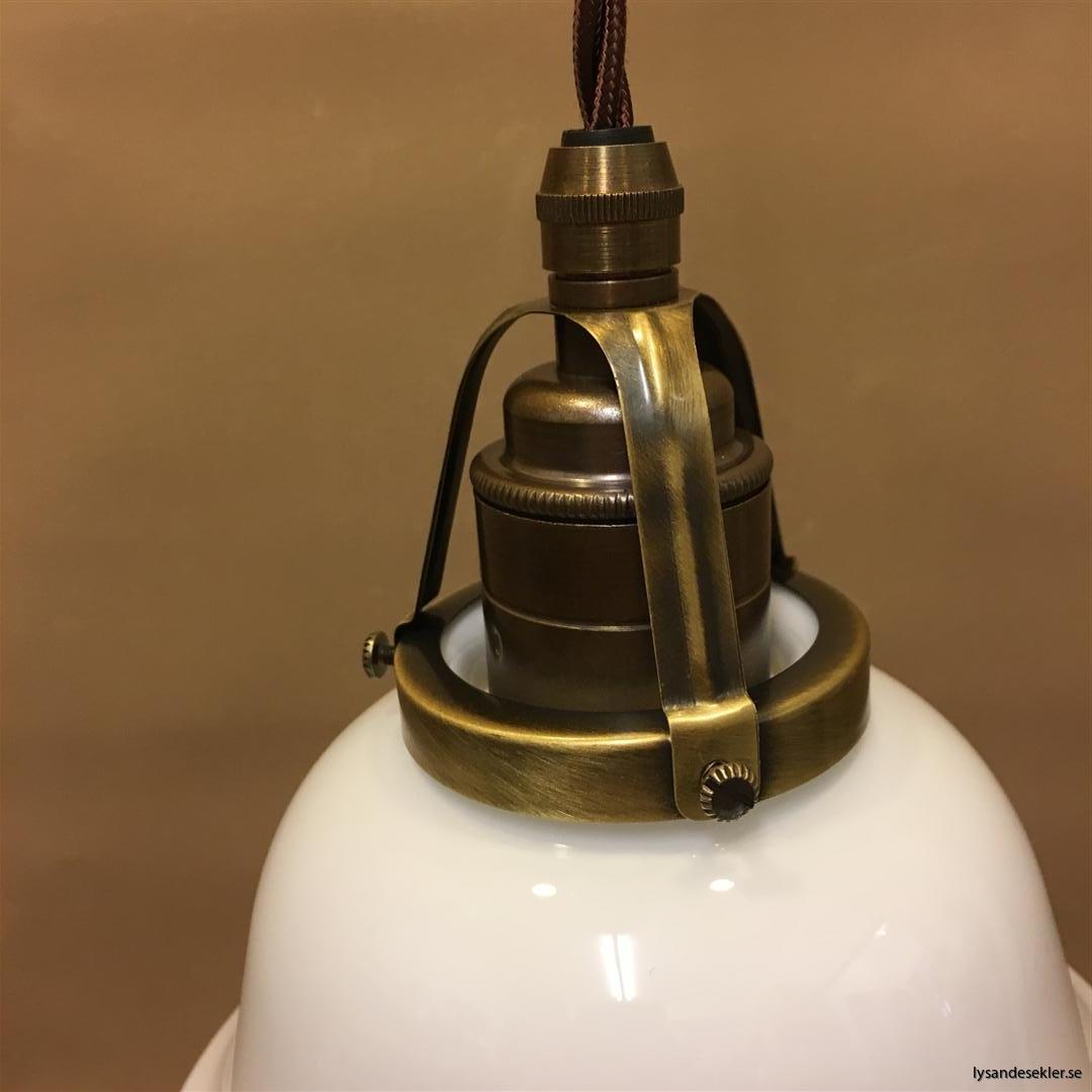 fönsterlampa tygsladd brun antik klofattning (21)