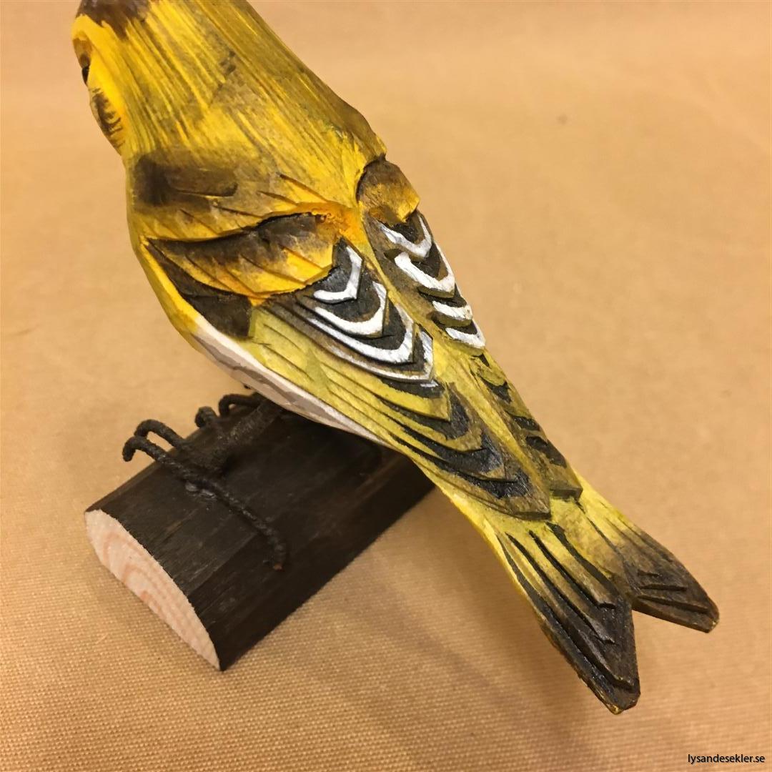 grönsiska handsnidad fågel trä snidad naturlig storlek dekoration (5)
