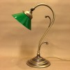 Jugendlampan med liten grön skomakarskärm