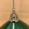 Mörkgrön 25 cm skomakarskärm med nickel/grå tygsladdsupphäng