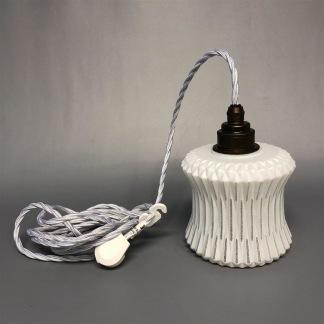 Retrolampa med tygsladd (äldre) - Äldre lampskärm + tygsladd vit med 2 ringar