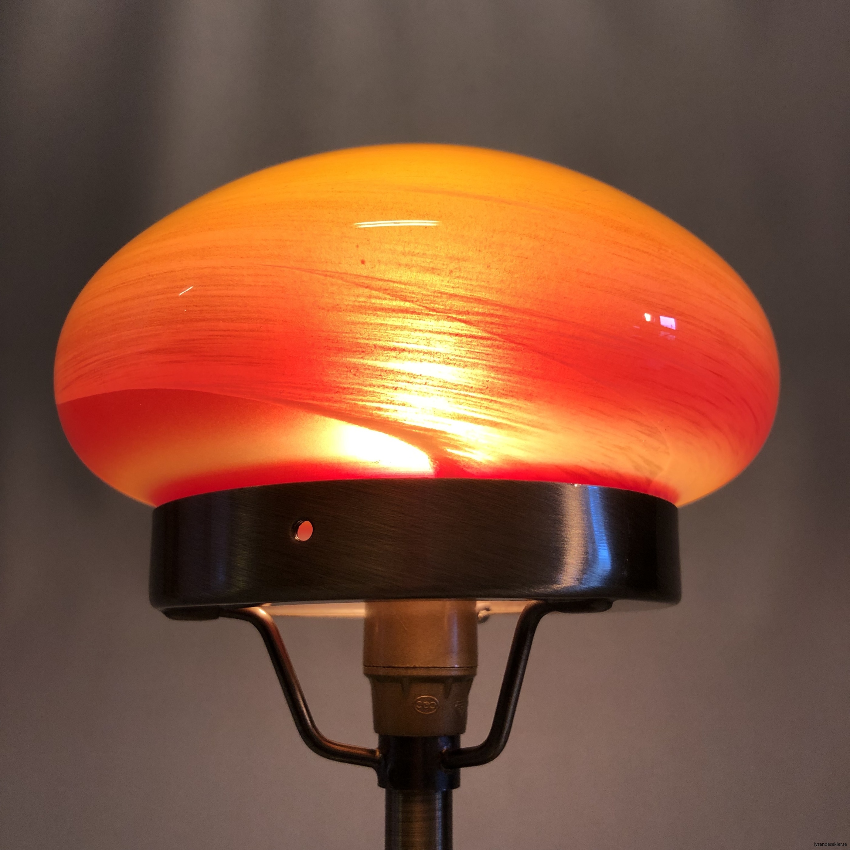 liten strindbergslampa 12 cm skärm18