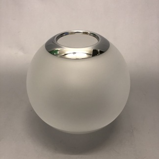 65 mm - Kupa 135 mm dansk klot med kromad topp och halvfrost (Kupa till fotogenlampa) - Kupa liten 10'''(65 mm) med kromad topp - halvfrostad