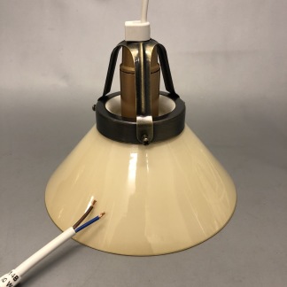 15, 20 och 25 cm - Gula skomakarlampor - Ljusgul skomakarskärm 15 cm + 130 cm sladdupphäng med klippt sladd (för tak)
