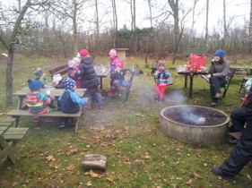 Korvgrillning Korvgrillning