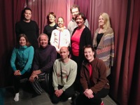 Elever i yogaklassen i Bostadsrättsföreningen Eolshäll i Mälarhöjden. Föreningens samlingslokal är yogasal en kväll i veckan.
