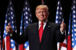 Den journalist som skriver en positiv artikel om Donald Trump behöver icke göra sig besvär att komma in på redaktionen dan efter. Den journalist som skriver en positiv artikel om Donald Trump behöver icke göra sig besvär att komma in på redaktionen dan efter.