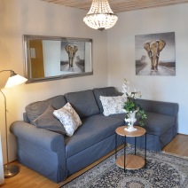 Beskuren 12 med soffa