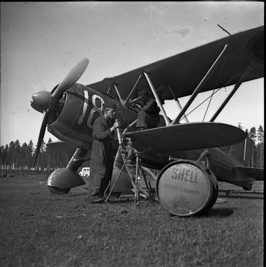 J 11 från 1. div F 9. © Stiftelsen Krigsflygfält 16 J 11 från 1. div F 9. © Stiftelsen Krigsflygfält 16