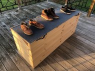 Den höga (62 cm) gradängen.