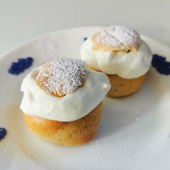 Så här blev mina färdiga semlor gjorda på detta recept.