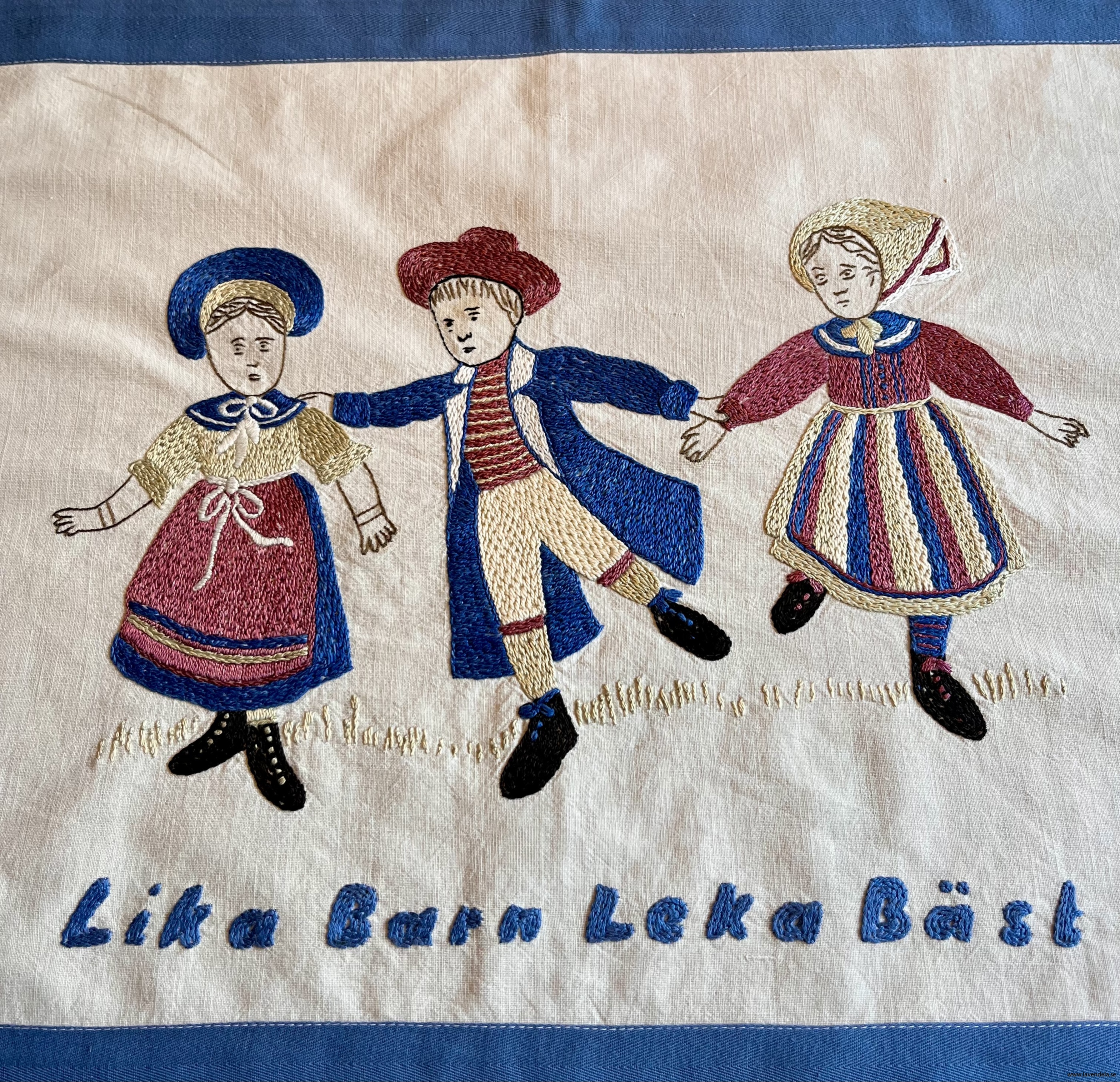 En fint handbroderad  En fint handbroderad