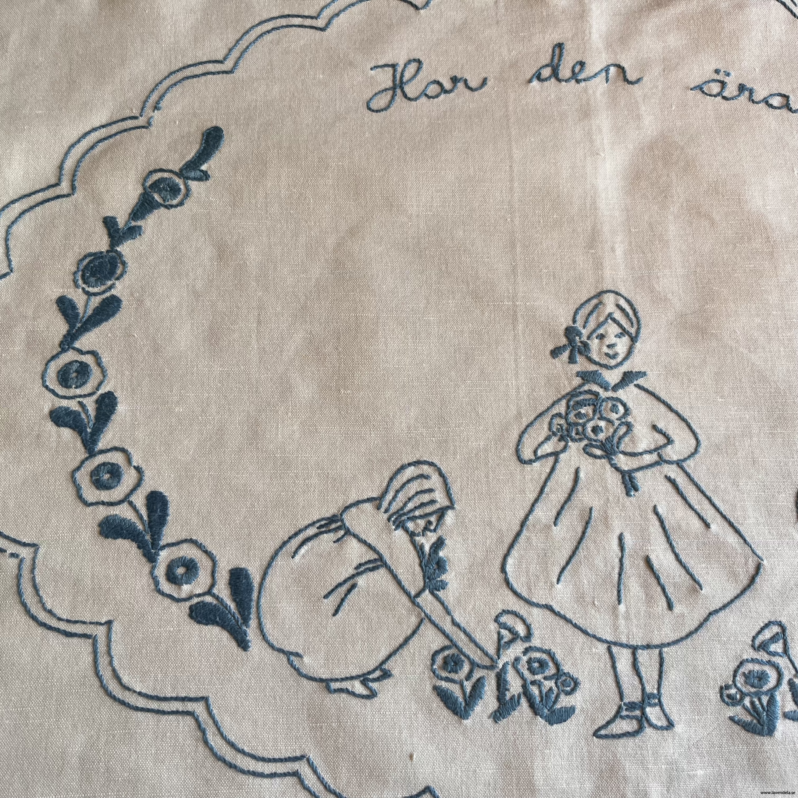 Snyggt handbroderat Snyggt handbroderat