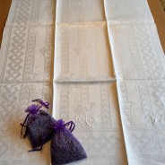 Sex vackra glänsande linnehanddukar