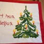 En fin handbroderad julbonad