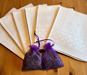 Sex vackra glänsande linnehanddukar - Sex glänsande linnehanddukar