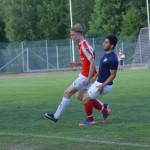 emil rygert täcker ut bollen
