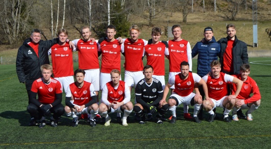 Stårende fr v; Mikael Johansson, Leo Stejdahl, Isak Karlsson, Alexander Wallinder, Filip Freding, Hampus Bäck, Alexander Von Porat, Oskar Beverin och Oliver Holmbäck. Sittandes fr v; Andreas Håård Sjöqvist, Rasmus Simmeborn, Lucas Andersson, Emil Elfström, Axel Kindberg, Theo Jonsson och William Axelsson. Ett antal spelare kunde inte följa med på träningslägret. Stårende fr v; Mikael Johansson, Leo Stejdahl, Isak Karlsson, Alexander Wallinder, Filip Freding, Hampus Bäck, Alexander Von Porat, Oskar Beverin och Oliver Holmbäck. Sittandes fr v; Andreas Håård Sjöqvist, Rasmus Simmeborn, Lucas Andersson, Emil Elfström, Axel Kindberg, Theo Jonsson och William Axelsson. Ett antal spelare kunde inte följa med på träningslägret.