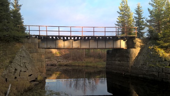 En av broarna mellan Övertorneå och Karungi.