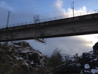 En ställning för att kunna arbeta under en järnvägsbro vid Søsterbekk.