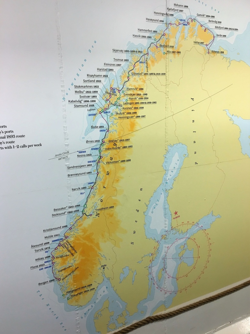 Ombord på MS Vesterålen finns en liten utställning om Hurtigruten och dess historia, samt en karta som visar vilka platser som Hurtigruten har trafikerat längs den norska kusten genom åren.