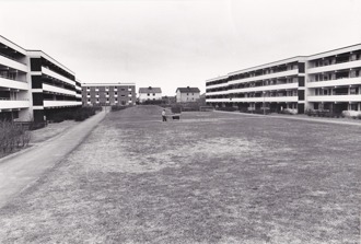 Hallands-Bild Foto: Börje Försäter. Baksidan mellan hus B och C 1970-tal.