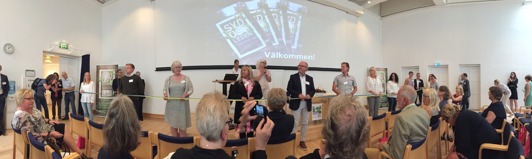 Invigning av Sydostleden på Konserthuset i Växjö 17/6. Tre regioner och nio kommuner knöt band, istället för att klippa band! Invigning av Sydostleden på Konserthuset i Växjö 17/6. Tre regioner och nio kommuner knöt band, istället för att klippa band!