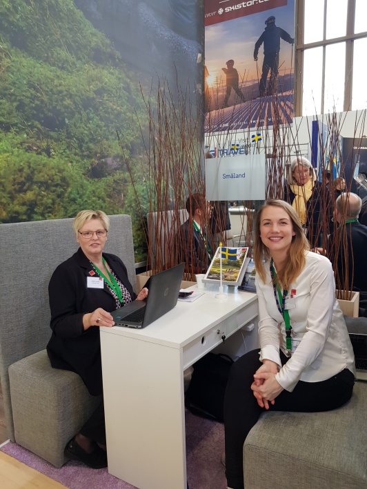 På ITB har vi mötesbord tillsammans i Småland. Här med Christina Moths från Smålands Turism (t.v) På ITB har vi mötesbord tillsammans i Småland. Här med Christina Moths från Smålands Turism (t.v)