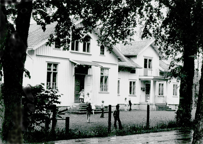 A. 39 Endast digital bild. Varnhems skola den 5 juni 1973. Foto Bo Ramviken. BIld från Gudrun Ramviken, Sörgården, Varnhem, 2014. Insatt av Kent Friman, 2014-04-27