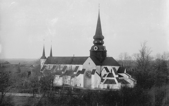 D. 10 a Kyrkan före restaureringen 1923
