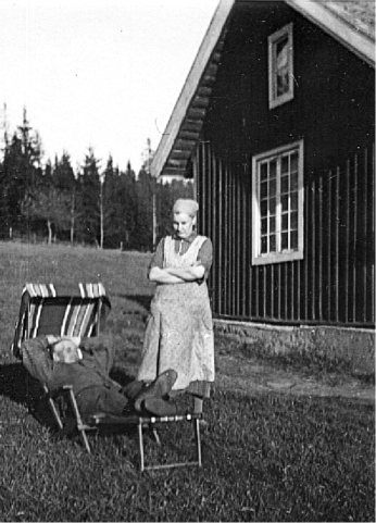 Makarna Wester i vila. Foto från Verna Anderssons samling