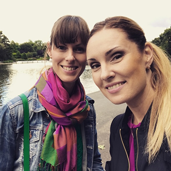 Ida Falk Winland and Hannah Holgersson in London Ida Falk Winland and Hannah Holgersson in London