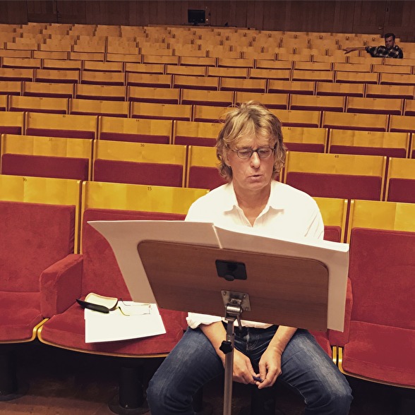 Anders Hillborg and film-maker Fredrik Wenzel during rehearsal of Aeterna Anders Hillborg and film-maker Fredrik Wenzel during rehearsal of Aeterna