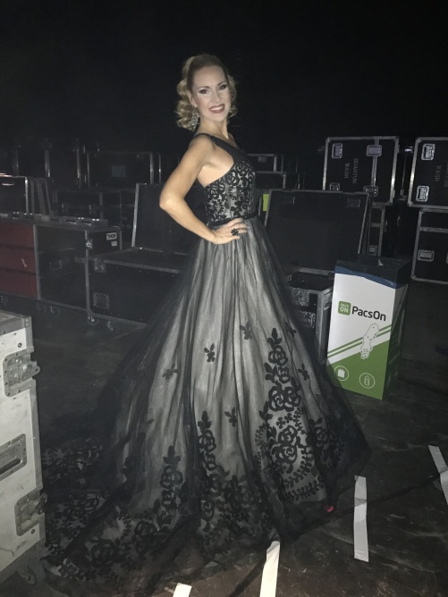 Hannah Holgersson before going on stage at Malmö Arena.