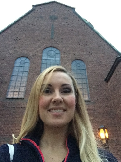 Hannah Holgersson at Uppenbarelsekyrkan, Saltsjöbaden, before concert.