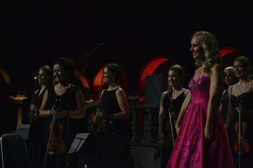 Immediate positive feed-back from the audience!  Hannah Holgersson and Stråkkapellet String Ensemble, Stockholm City Hall.