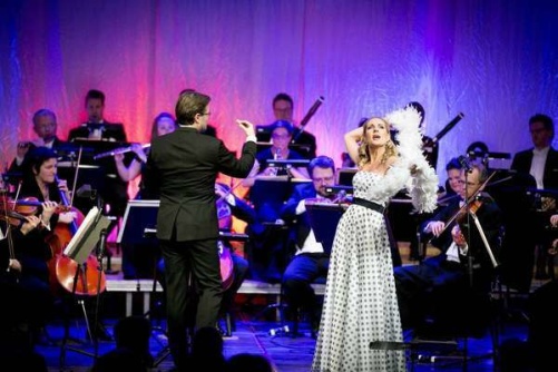 Alexander Hanson, Dalasinfoniettan and Hannah Holgersson at the premier night. Photo: Jonatan Svedgård