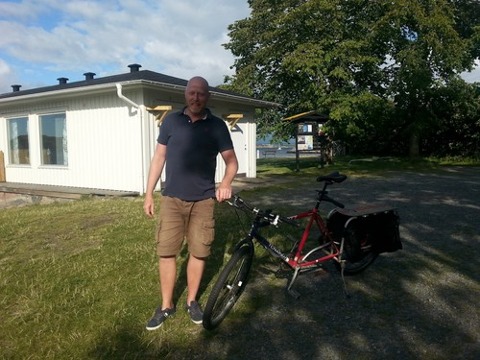 Guidning av Lars! Märk den fräcka pakethållaren :-) Foto: Privat Guidning av Lars! Märk den fräcka pakethållaren :-) Foto: Privat