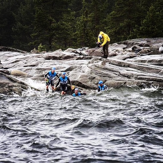 Foto: https://www.facebook.com/pages/Höga-Kusten-SwimRun Foto: https://www.facebook.com/pages/Höga-Kusten-SwimRun