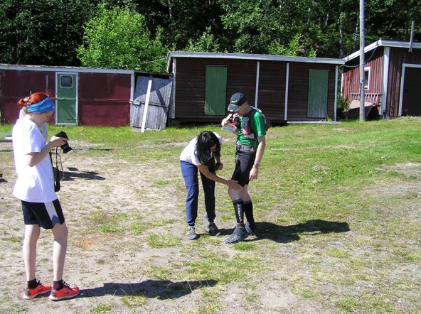 Blir insmord med kylbasam Blir insmord med kylbasam