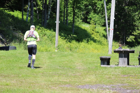 På väg ut från Nordingrådepån. Bara 46 km kvar. På väg ut från Nordingrådepån. Bara 46 km kvar.