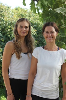 Anna & Melinda Anna & Melinda