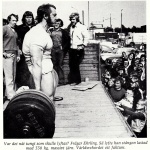 RÖRANDE TIDNINGEN HERCULES 1976-14,Erling Wahlgren visar Ulf Morin var skåpet ska stå på ett lastbilsflak i Ystad