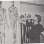 RÖRANDE 1982-12,Bobo undervisar i ngt sammanhang 001