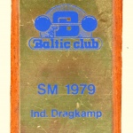 Plakett SM i Individuell dragkamp 1979,skänkt av Björn Erickson