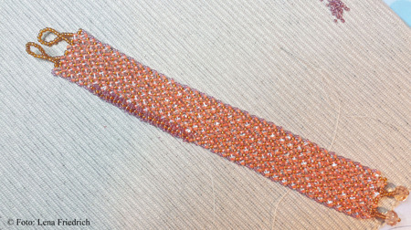 Herringbone stitch med twinbeads och seedbeads