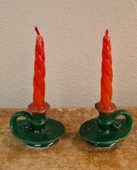 Ljusstakar av stearin. Höjd 12 cm. Gott skick. 15 SEK/st