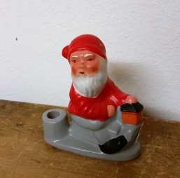 Tysk tomte. Höjd 9,5 cm. 75 SEK