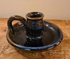 Nattljusstake Harald Cederholm. Diam. botten ca 14 cm. Höjd ca 7 cm. Fint skick. 70 SEK